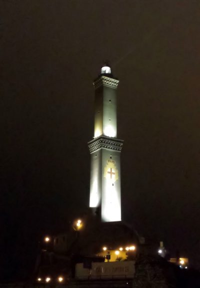 La Lanterna di notte